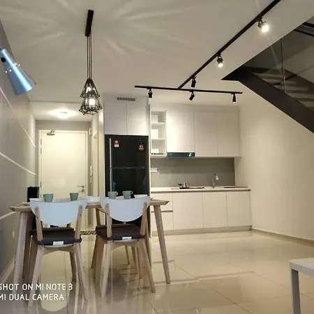 Ekocheras Luxury Duplex House Kuala Lumpur Exterior photo