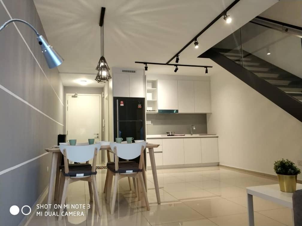 Ekocheras Luxury Duplex House Pangsapuri